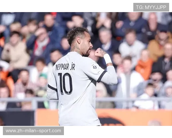 内马尔小范围内频繁控球花活不断：在狭小空间里练就的控球艺术