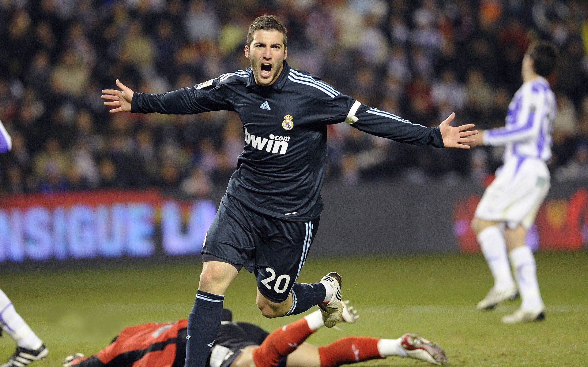 亚特兰大传切配合日趋默契破防利器,亚特兰大传奇球员