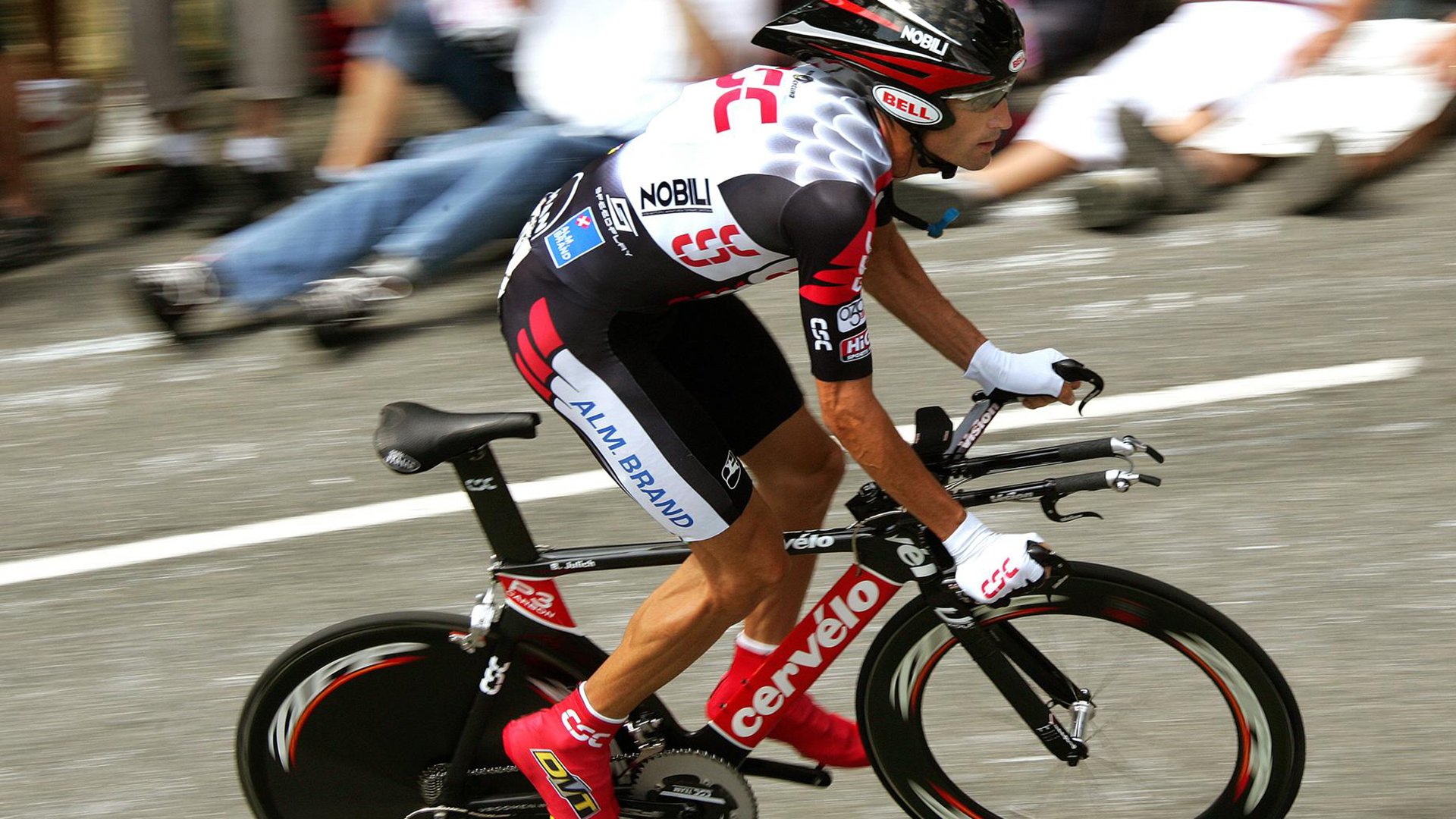 国家队年轻化是否只是表面现象，国家青年队年龄要求